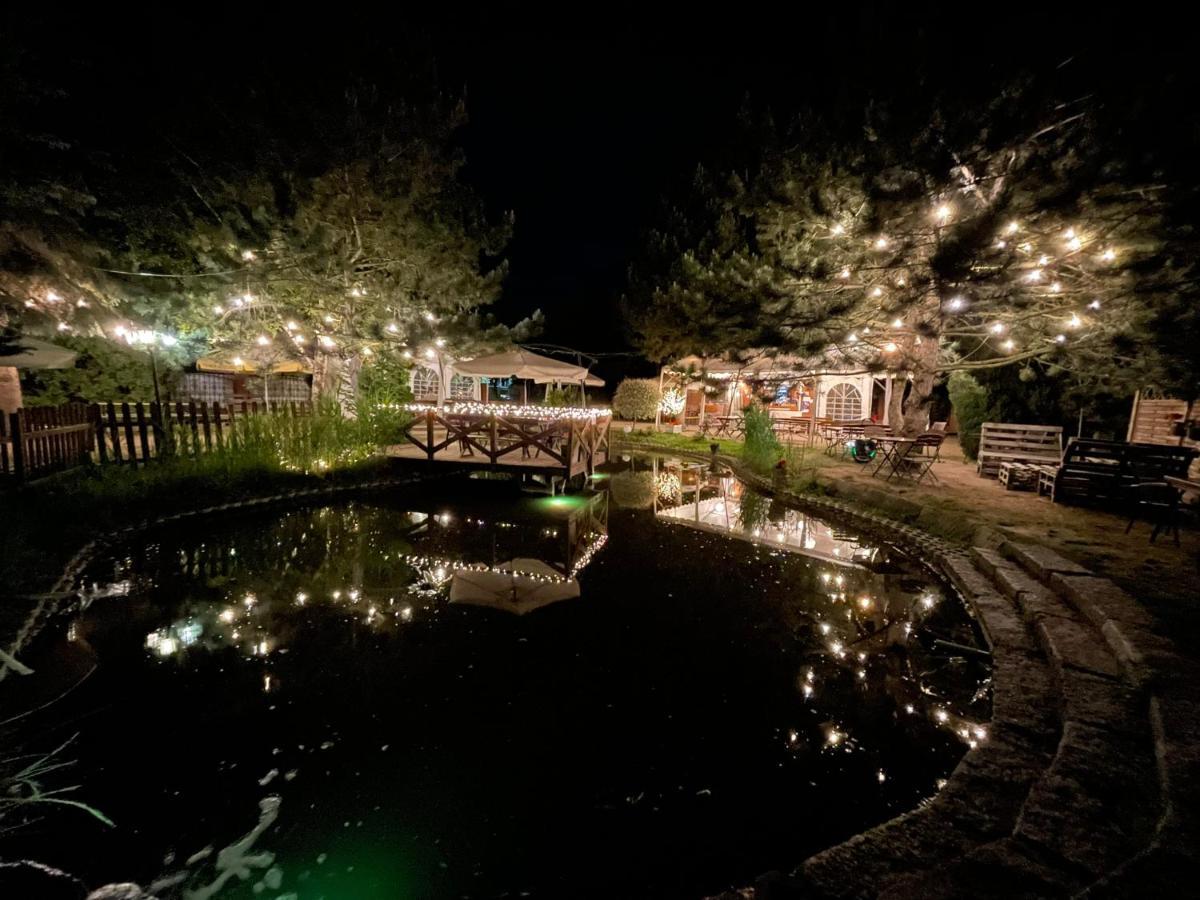 Hotel Garden Oleśnica Kültér fotó
