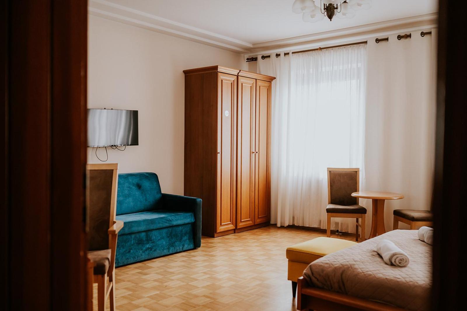 Hotel Garden Oleśnica Kültér fotó