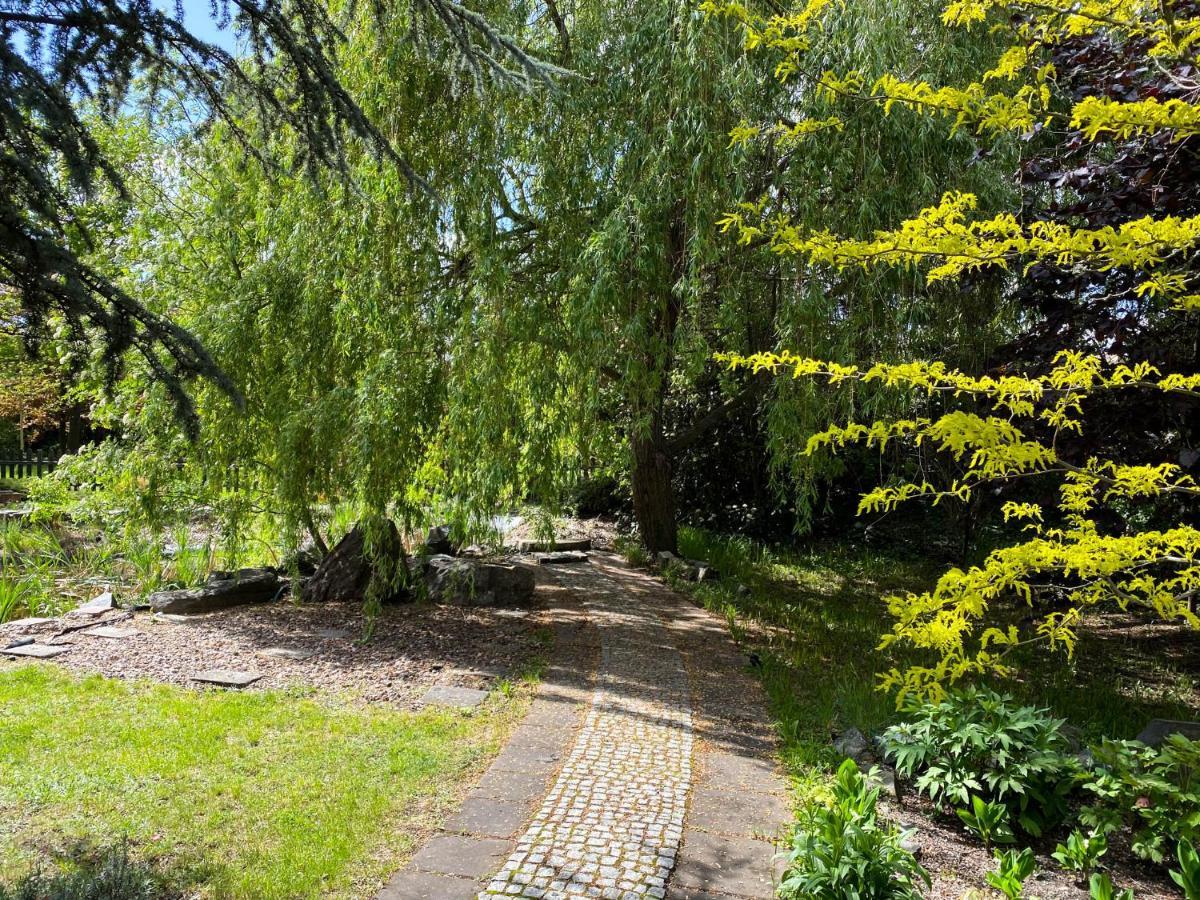 Hotel Garden Oleśnica Kültér fotó